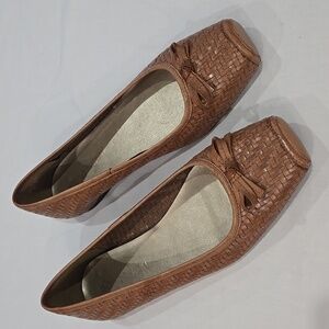 Diana Ferrari Woven Square Toe Tan Leather ballet flats Bow 9.5